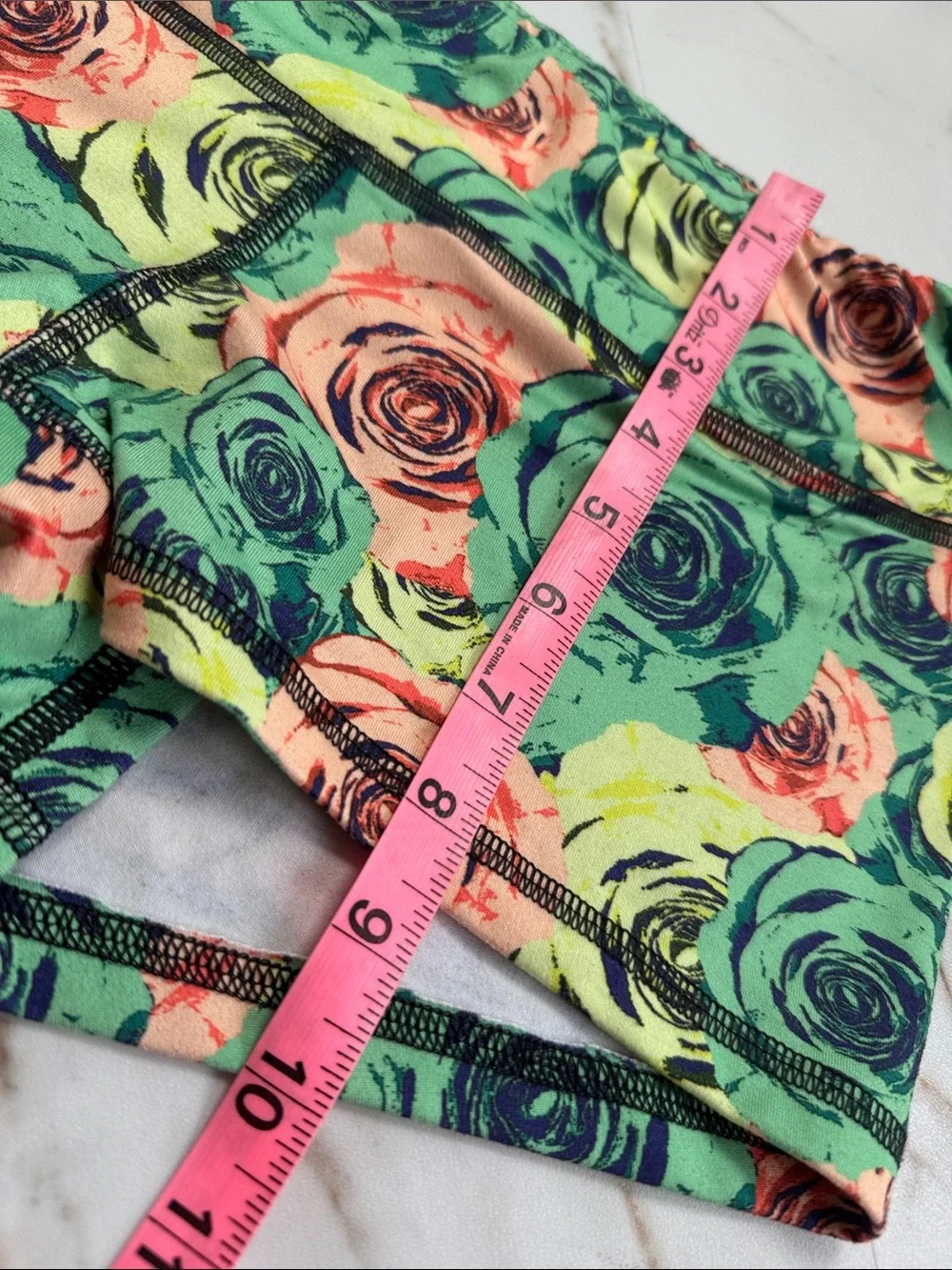 Fleo All Over Print Roses Micro Workout Shorts Sz M Crossfit Run bright